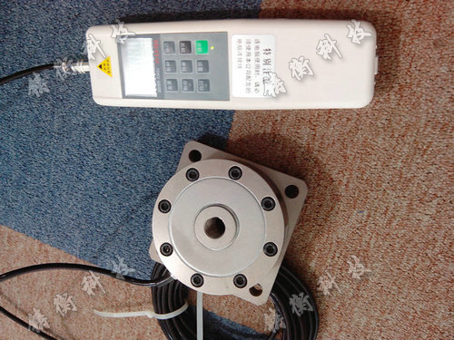 �����y���x