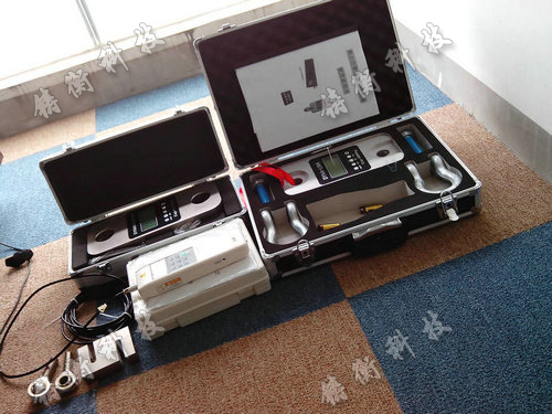 數(shù)顯測(cè)力儀圖片