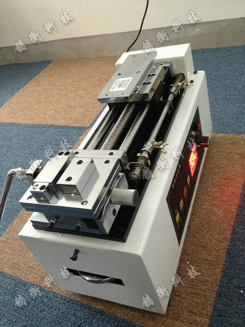 電動(dòng)臥式測(cè)試臺(tái)圖片