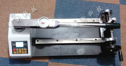 扭力扳手測(cè)量?jī)x圖片